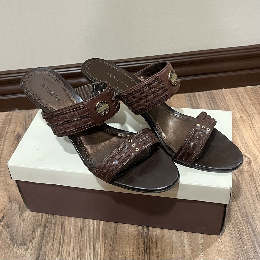 Merona GENUINE LEATHER heels  slides Size 8